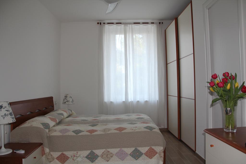 Bed and Breakfast La Ciliegia Bianca Belgirate Pokoj fotografie
